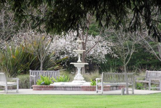 Holbrook-Palmer Estate